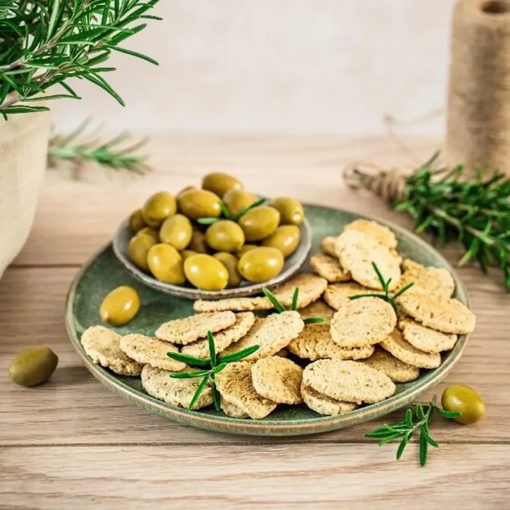 biscuits aperitifs olives picholine et romarin le petit zeste catt landa 2